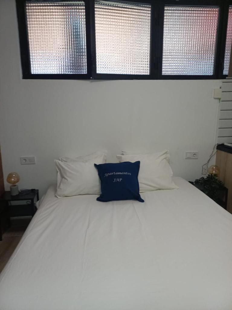 Apartamentos Rocablanca Benidorm Rum bild