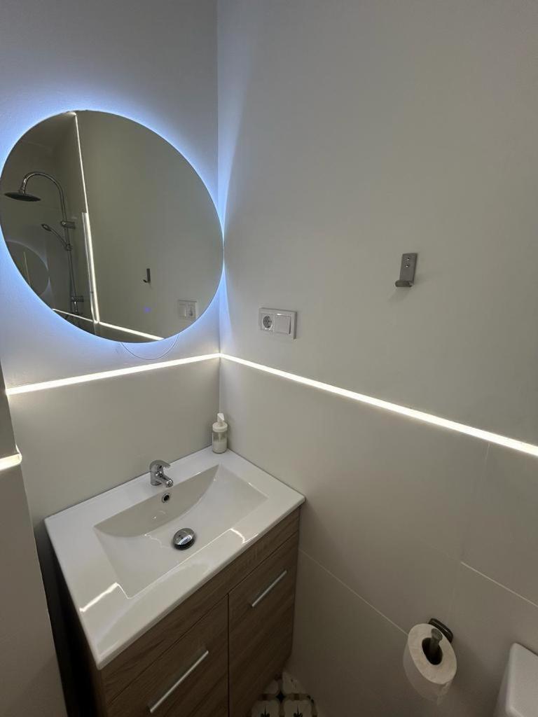Apartamentos Rocablanca Benidorm Rum bild